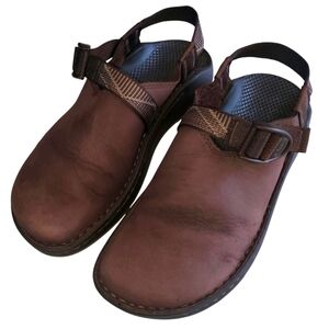 CHACO ToeCoop Chocolate Brown Slip-on Vibram Sole Mules / Clogs Women's Size 8